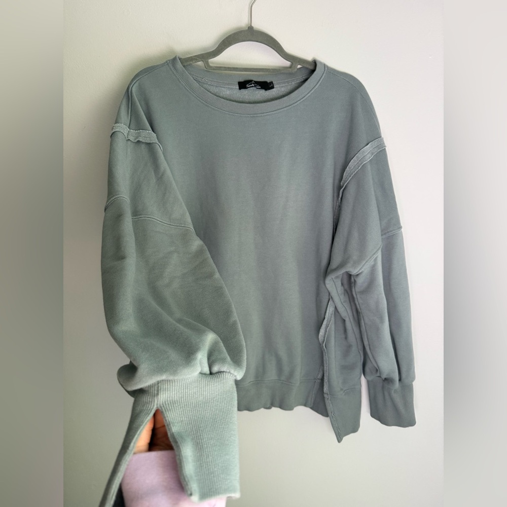 Oversized Top - Picture 3 of 8